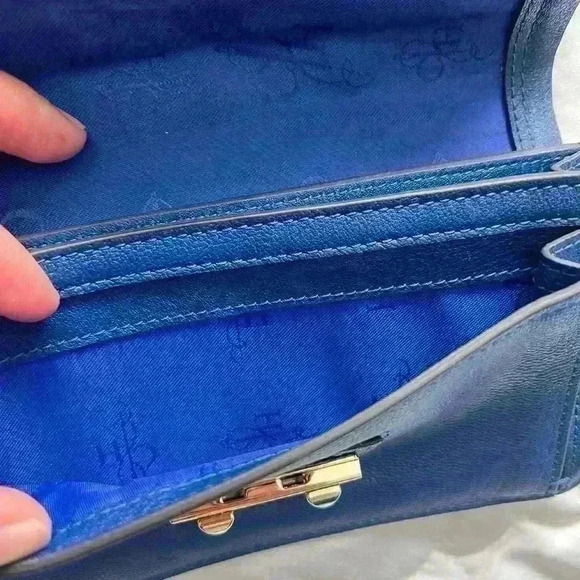 Cole Haan  Women’s Clutch -dark blue - Picture 5 of 10